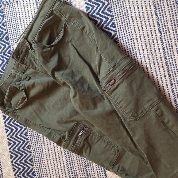 Skinny khaki pants - Picture 2 of 4